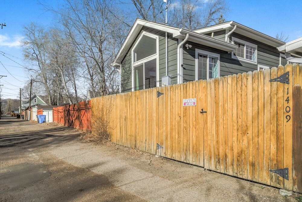 2BR Loftcozy Bungalowhistoric Neighborhood view 4