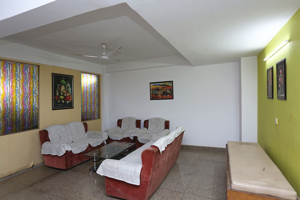 OYO 6540 Tirupati Residency