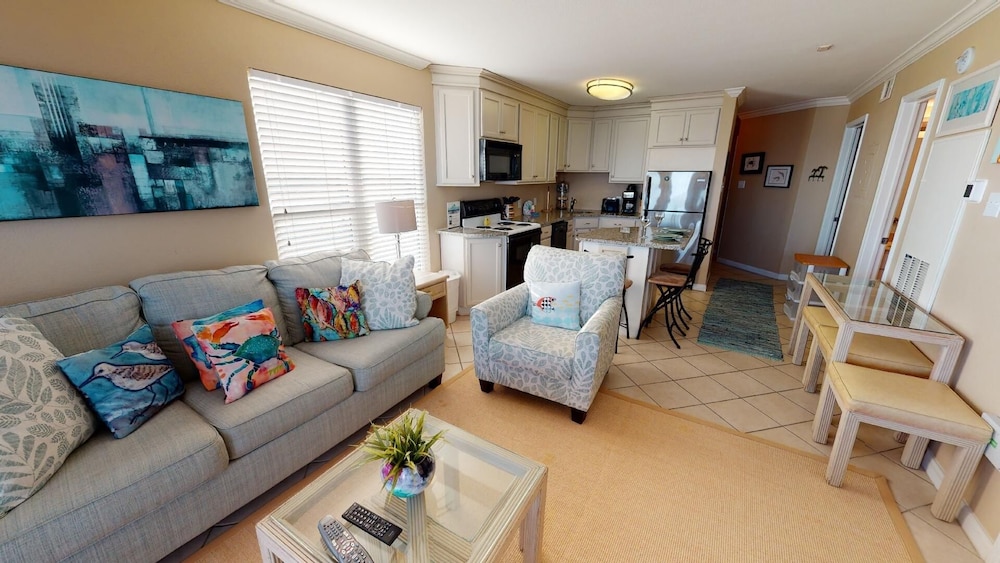 Seascape 1308 2 Bedroom Condo by RedAwning
