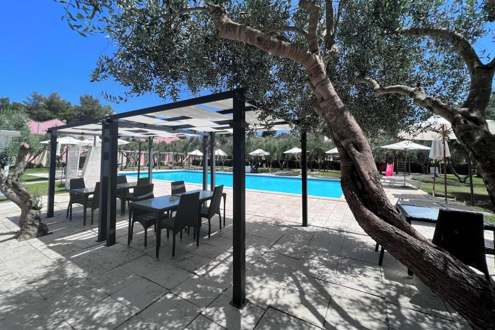 Family Village T2 Pool And Sea
