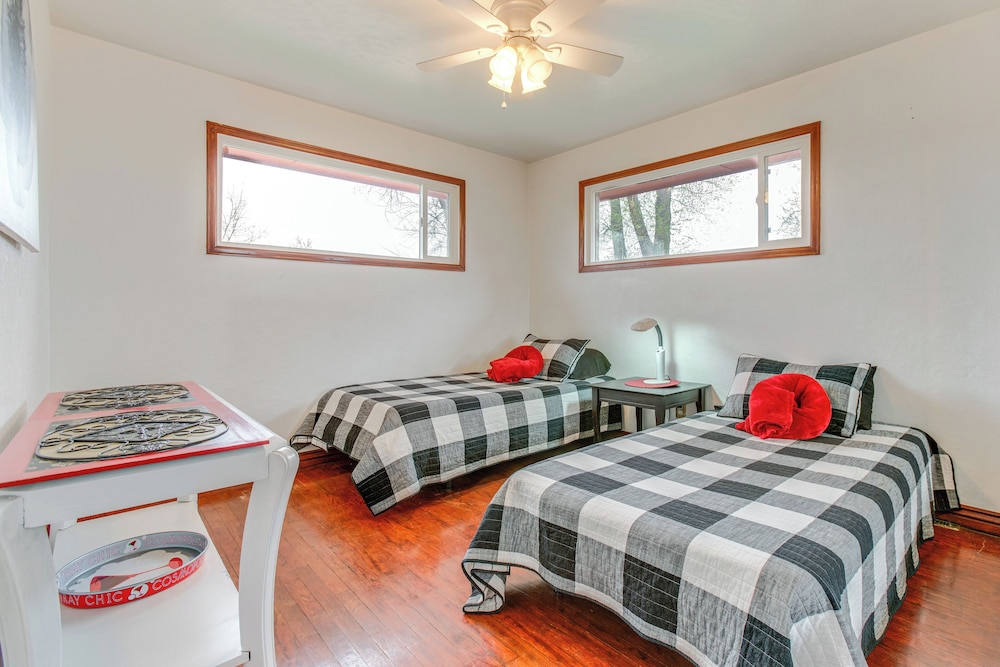 5 Mi to Dtwn Denver: Pet-friendly Home w/ Patio view 2