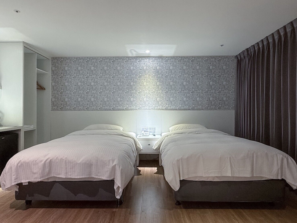 ElEnce Hotel