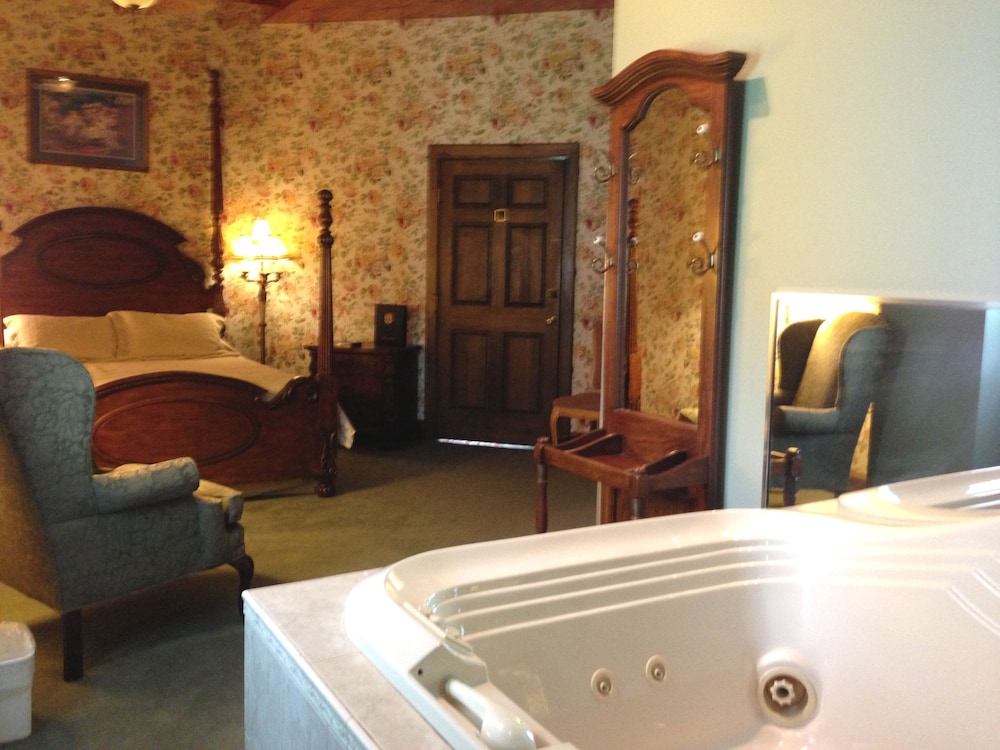 Afton House Inn view 5