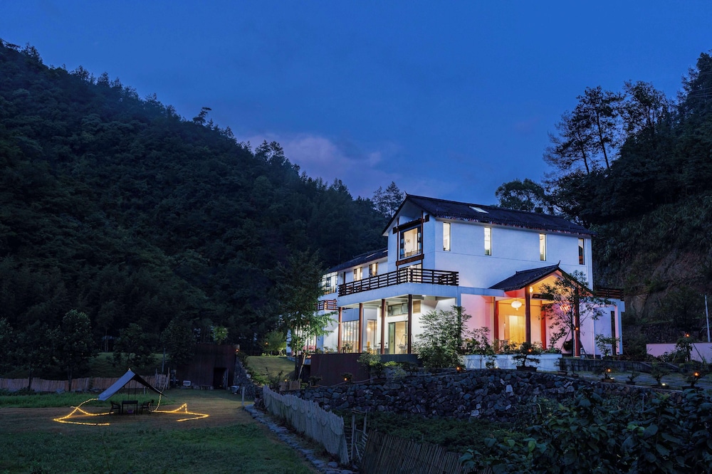 XiangLu YiMo Valley Retreat Guesthouse