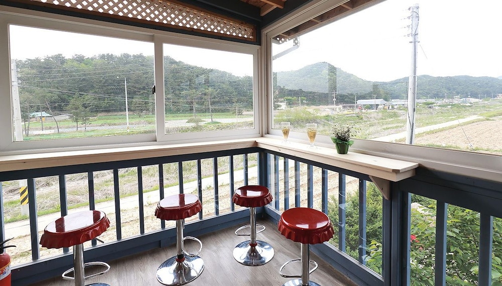 Favian Guest House