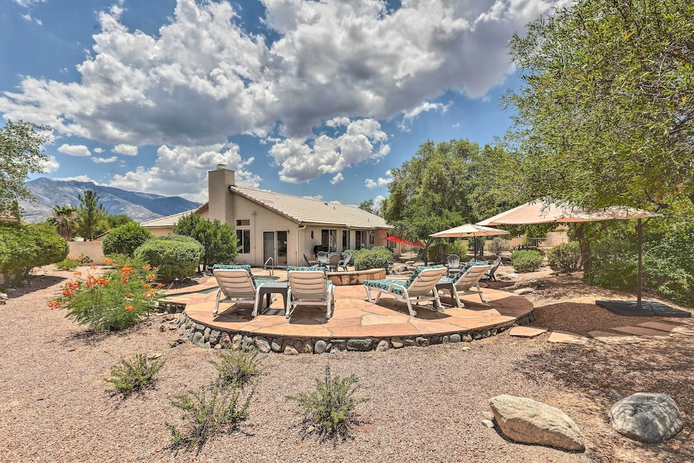 Saddlebrooke Home w/ Private Pool  Amenities - Property Image 3