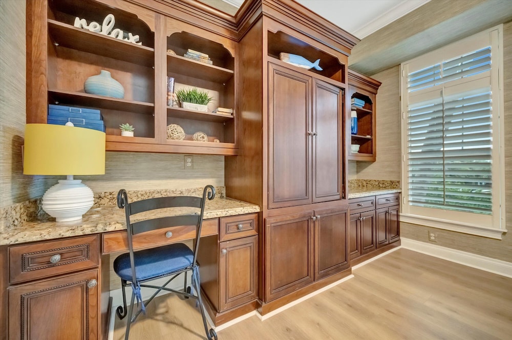 Holmes Beachfront Oasis