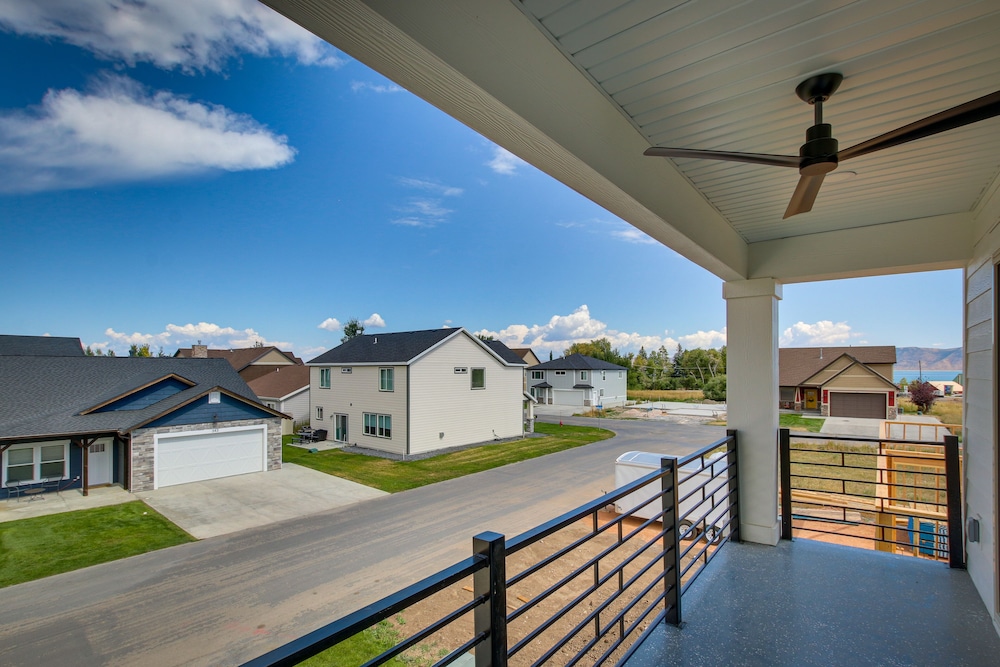 Spacious Utah Home w/ Hot Tub < 1 Mi to Bear Lake! view 3