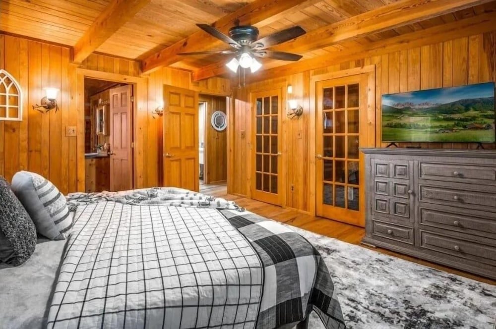 Hidden Acres Lodge 3 Bedroom Cabin