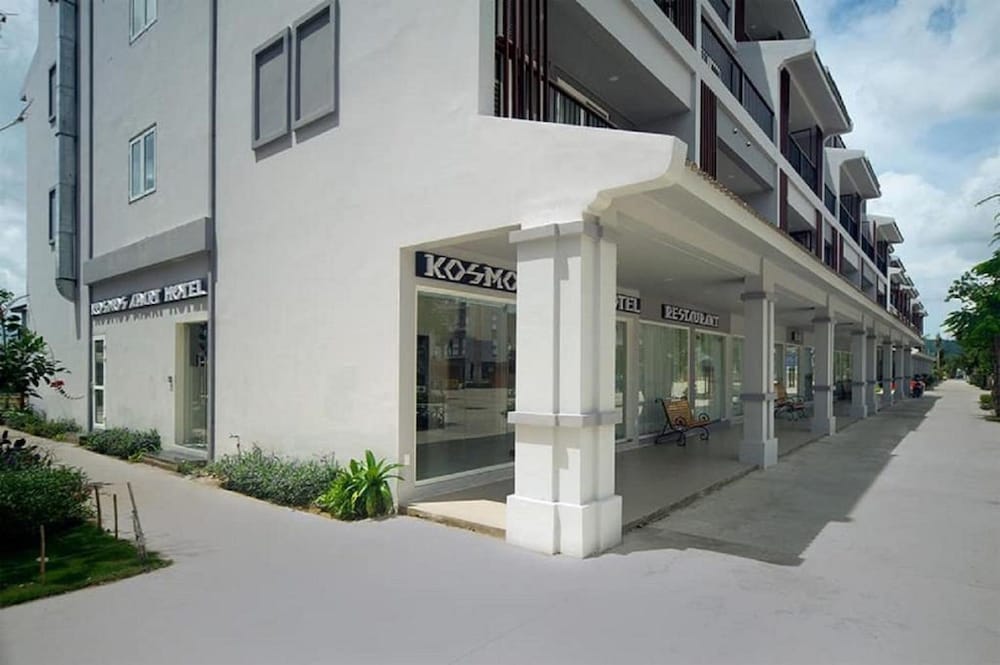 Kosmos Apart Hotel