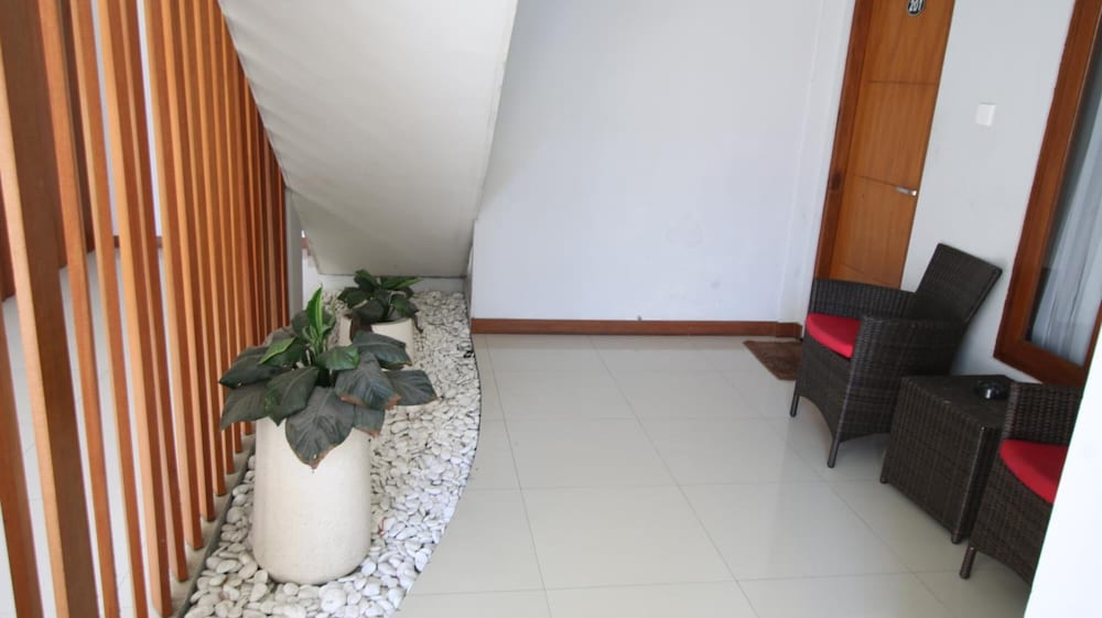 Tom Guest House