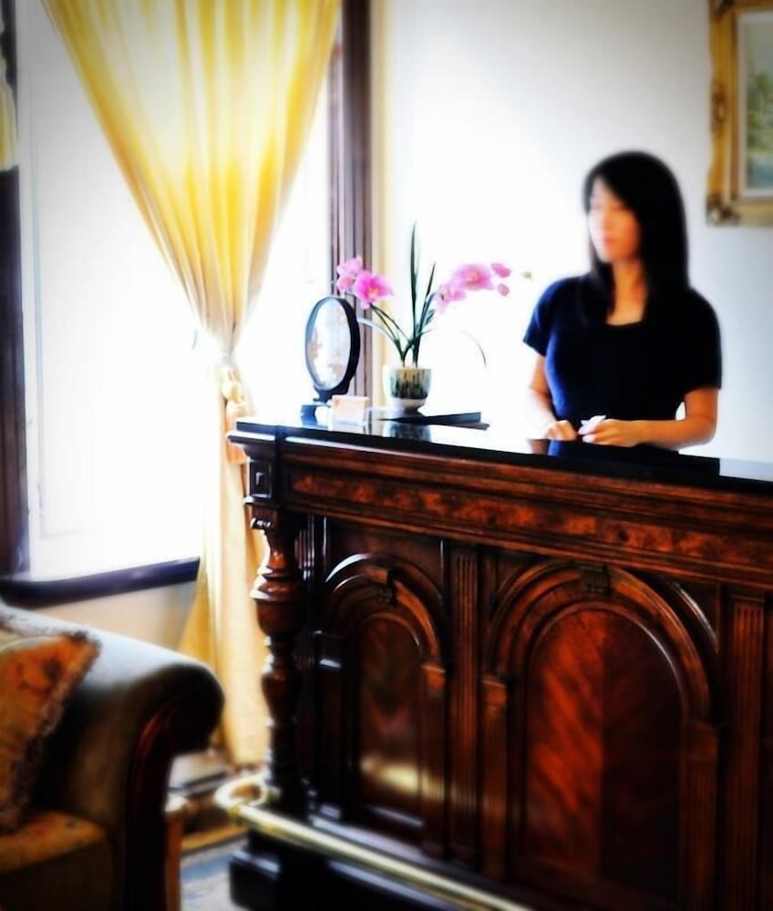 Glory Inn Downtown Moncton - Image 3