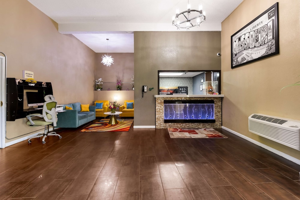 Baymont by Wyndham Liberty MO view 2