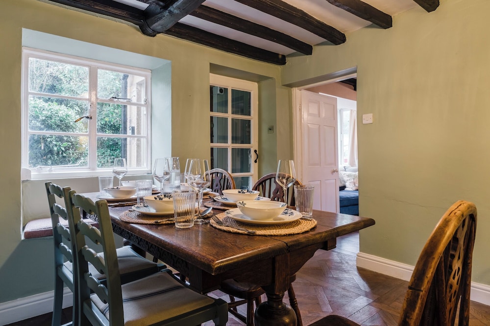 Beautiful 2BD Cottage in the Cotswolds