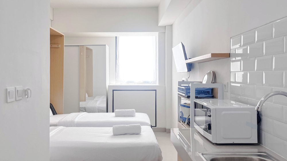 Comfortable Studio Room Apartment (No Kitchen) At Bandaraya Tallasa City Makassar