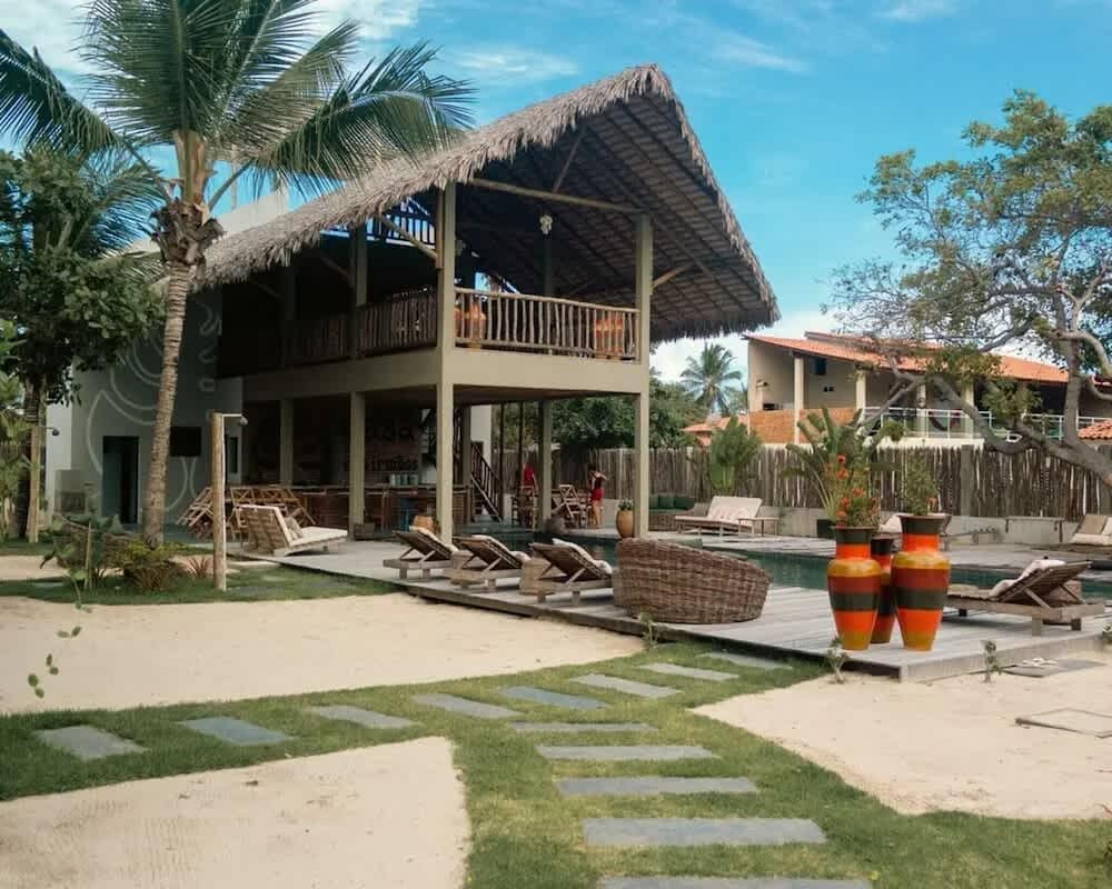 Private Complex With Swimming Pool Close to the Ocean