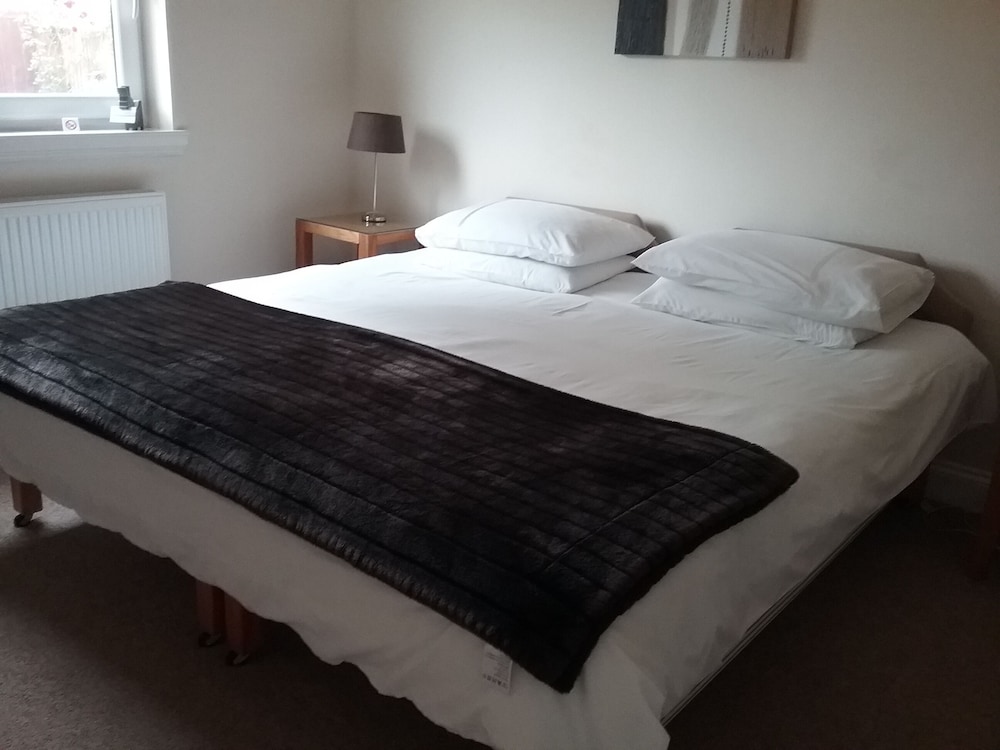 Shangri-la bed and breakfast view 4