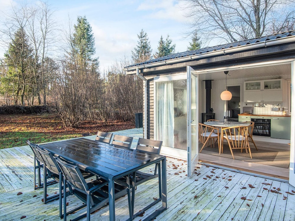 Peaceful Cabin Retreat in Ebeltoft