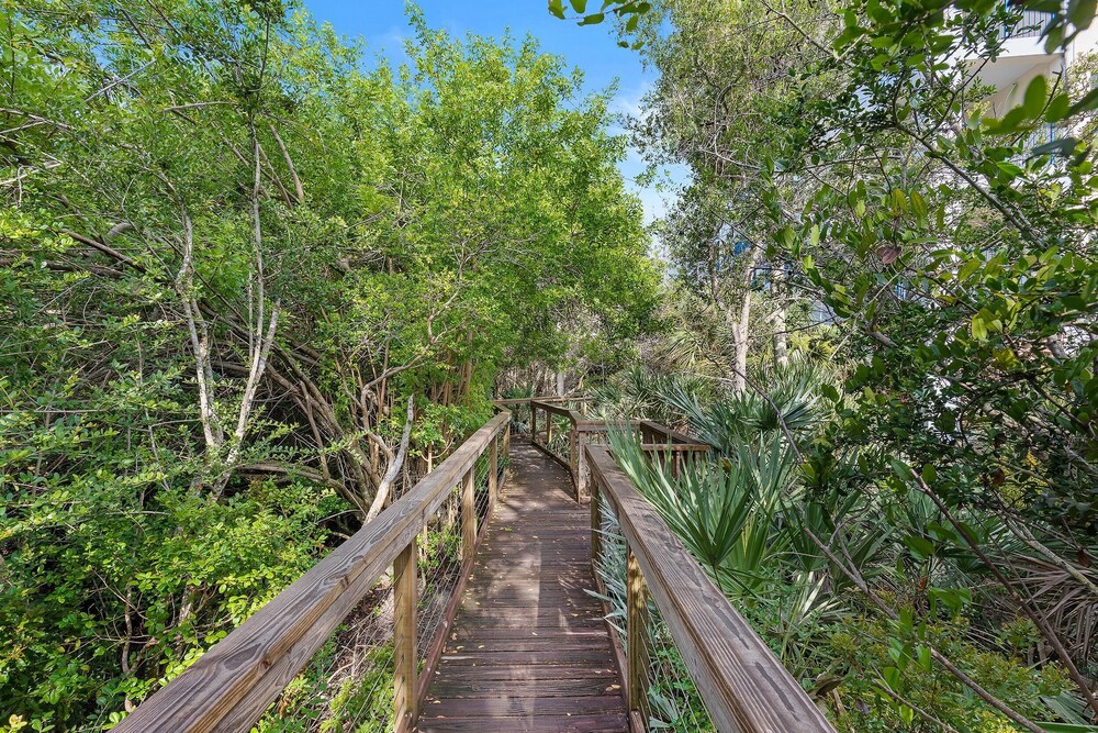 Oceanwalk 14-307