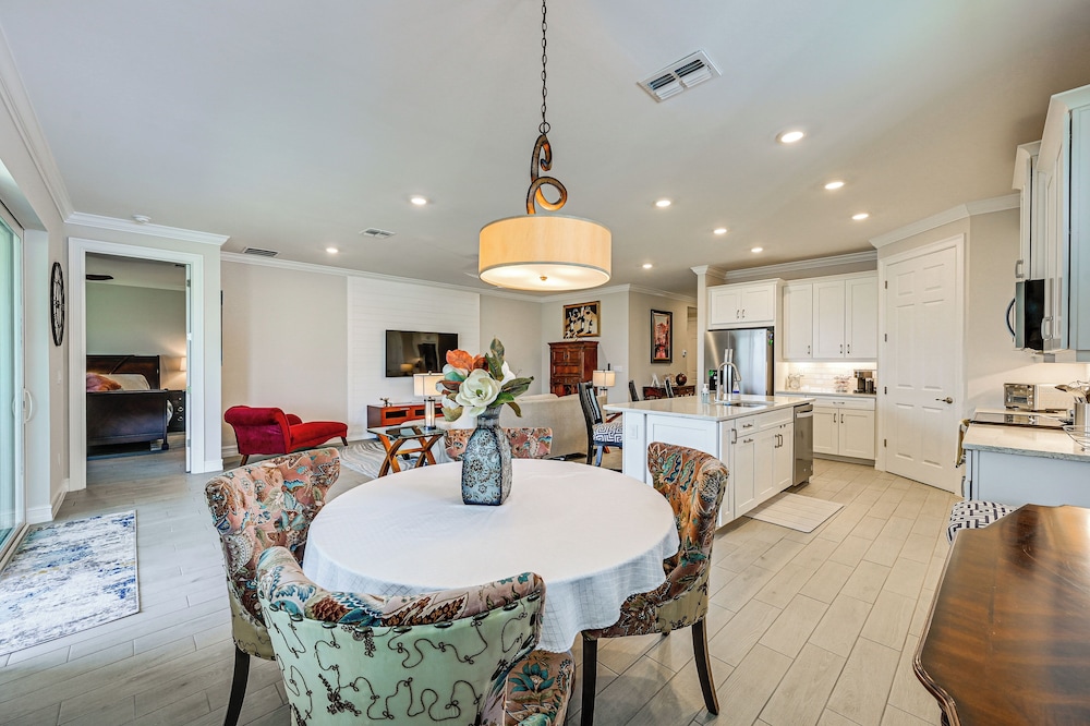Pet-friendly Naples Home w/ Resort-style Pool
