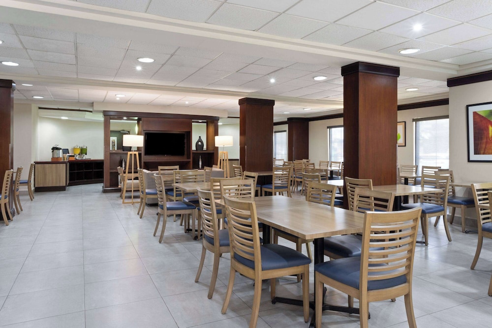 Wyndham Garden Monterrey Aeropuerto - Property Image 10