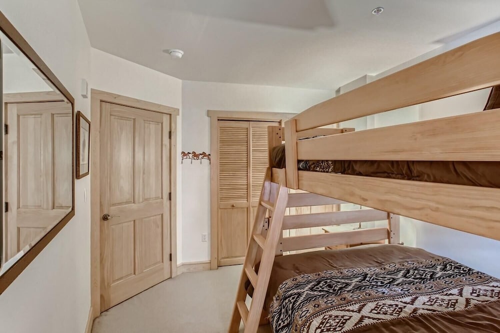 Copper Springs 209 2 Bedroom Condo by RedAwning