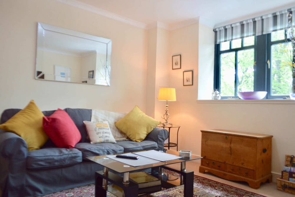 Gorgeous 2 Bedroom Apartment in Converted Church