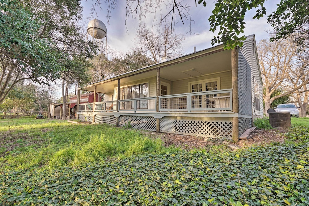 Riverfront Martindale House w/ 2 Covered Decks view 5