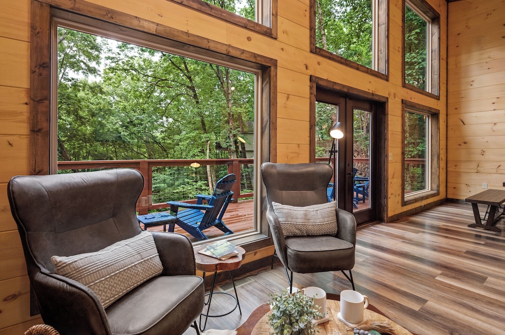 Theo's Treehouse