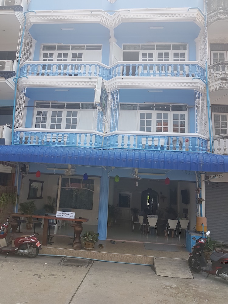 Chaam Guesthouse