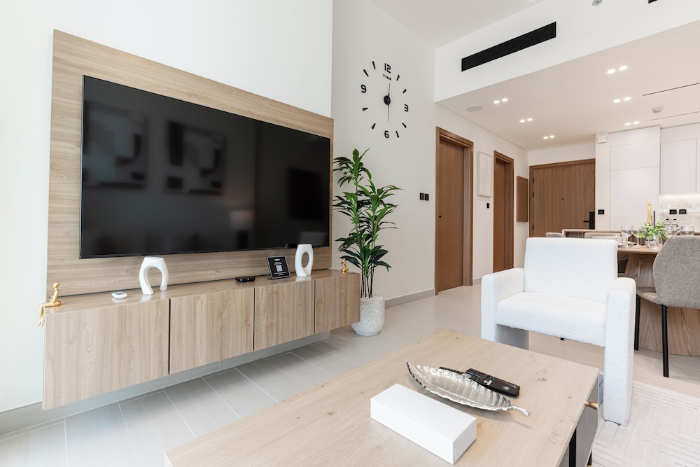 Binghatti Amber Residences- JVC