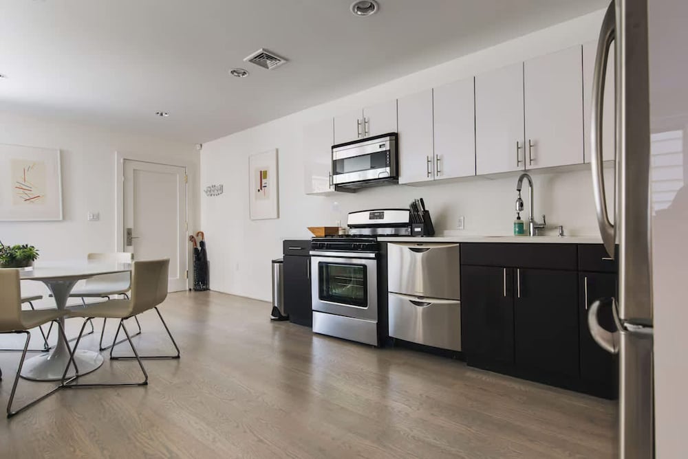 Clinton Grove by Rove Travel 2BR Modern Apt