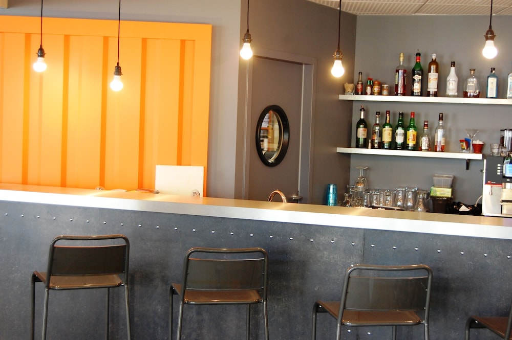 Vitrolles Vacations - ibis Styles Marseille Provence Aeroport - Property Image 12