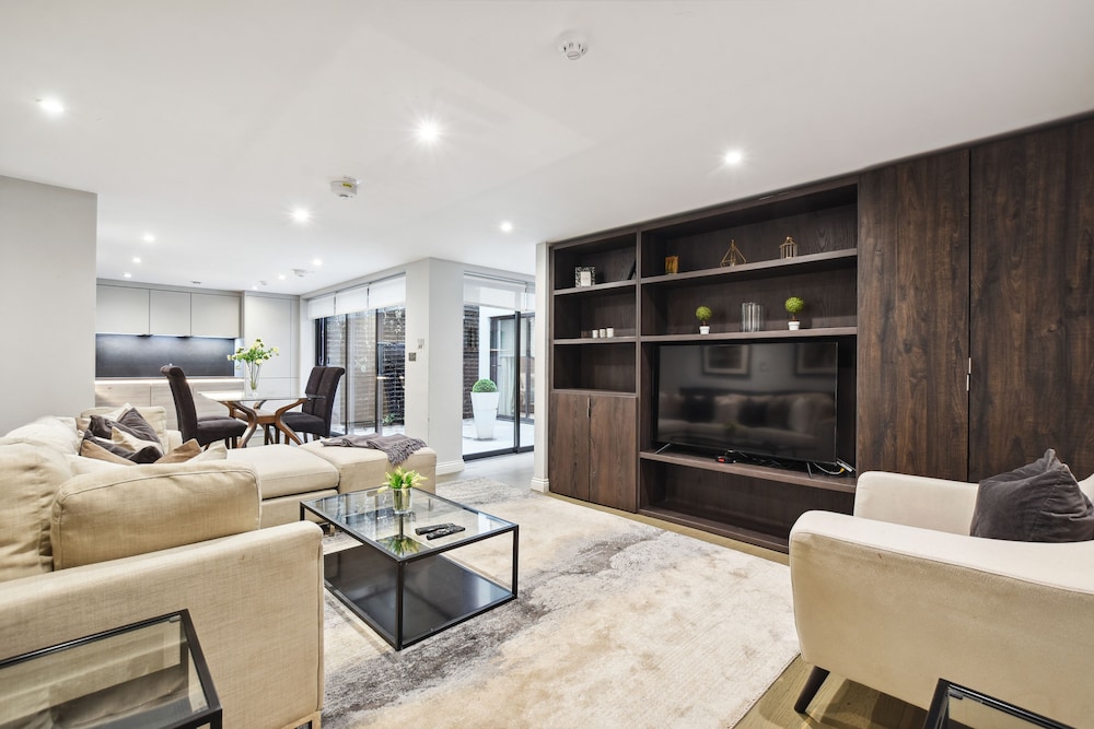 Buckingham Palace by Aeria Apartments