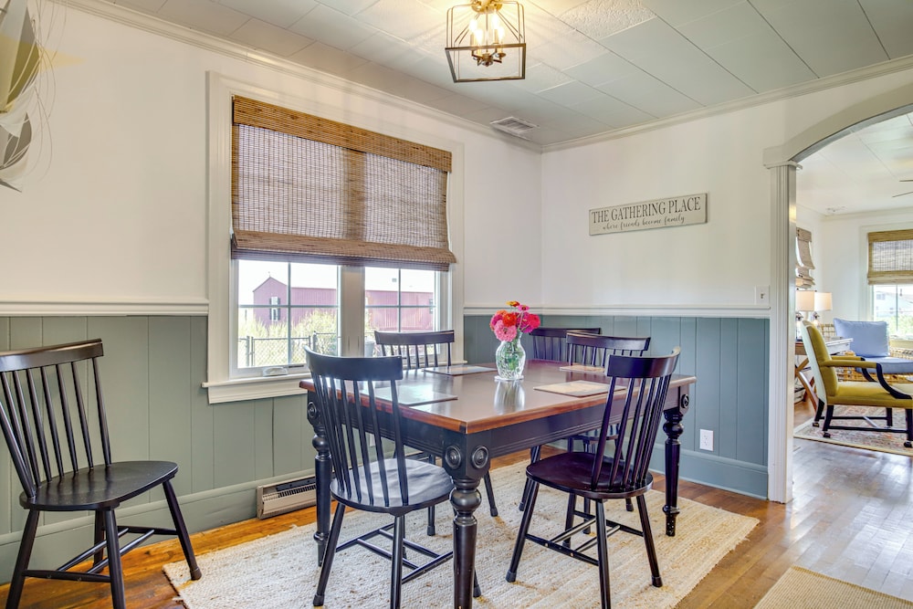 Unique Tangier Cottage w/ Chesapeake Bay Views!