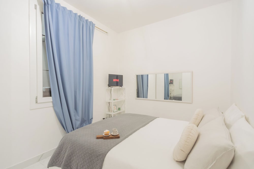 Luce Apartment by Rent all Como
