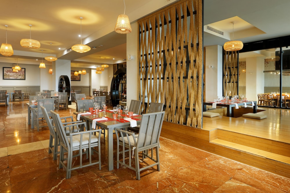 Grand Palladium Jamaica Resort  Spa All Inclusive - Property Image 152