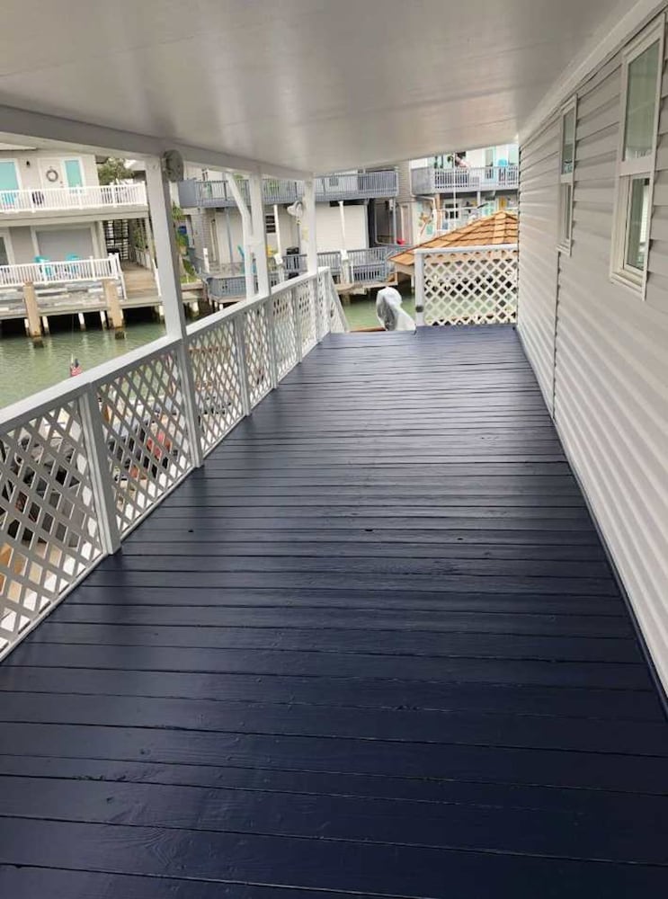 Charming 1BR Getaway in Long Island Village Resort