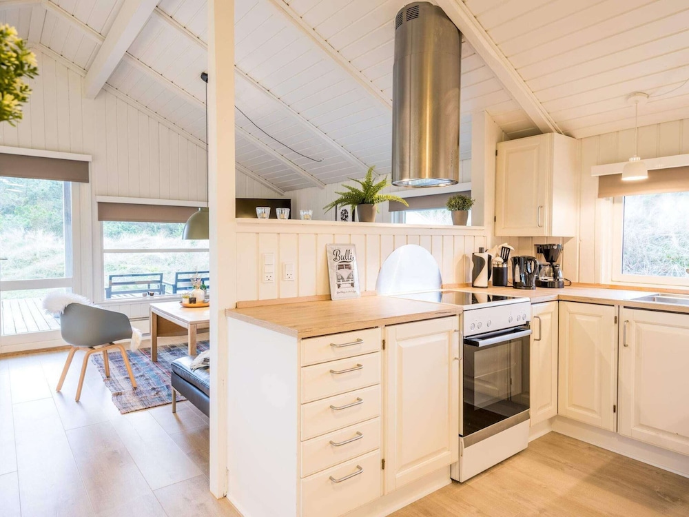 6 Person Holiday Home in Henne view 5