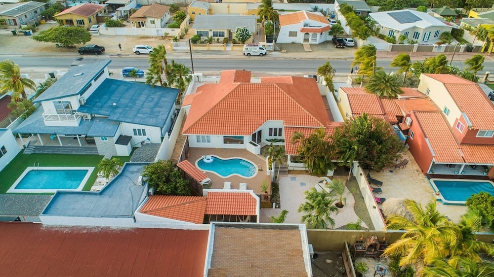 New Mediterranean Villa 5bed 5bath Across-marriott