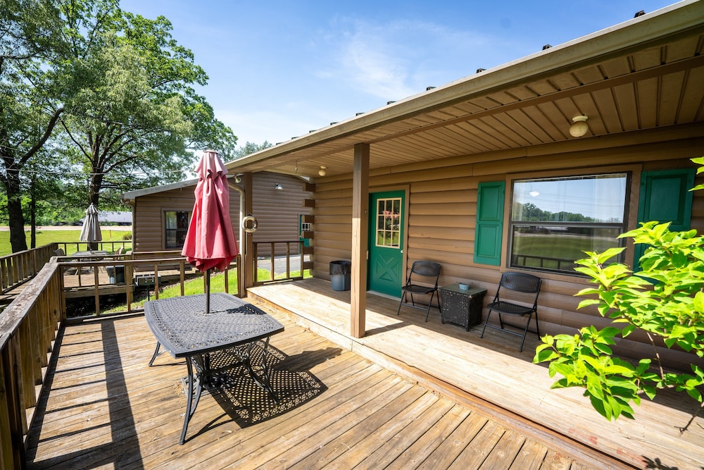 Fishtale Lodge