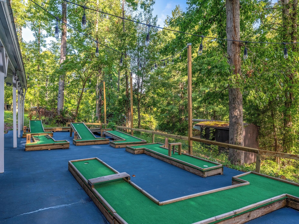 Emerald Cove by Jackson Mountain Rentals