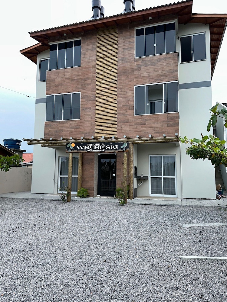 Apartamentos Pinheira