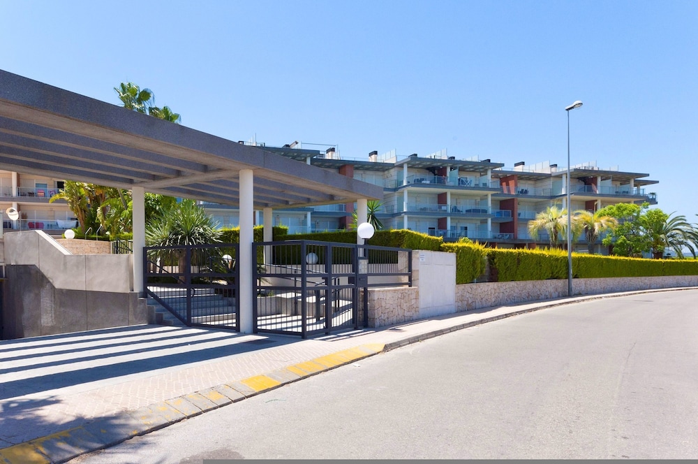 Happy in Oliva With 1 Bedrooms and 1 Bathrooms view 3