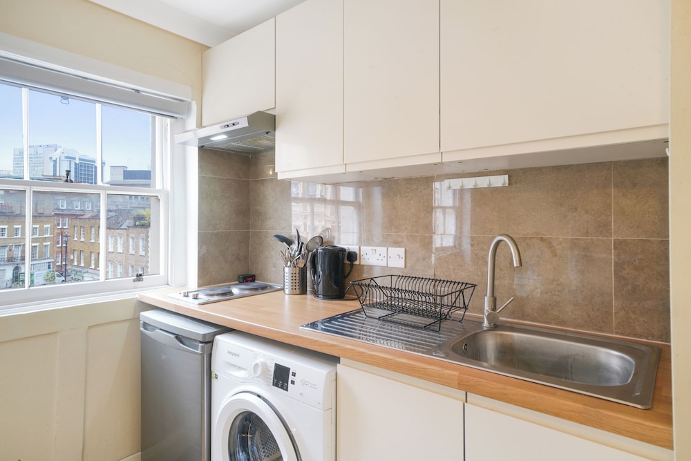 Central London Chic Apartment - York Street Gem