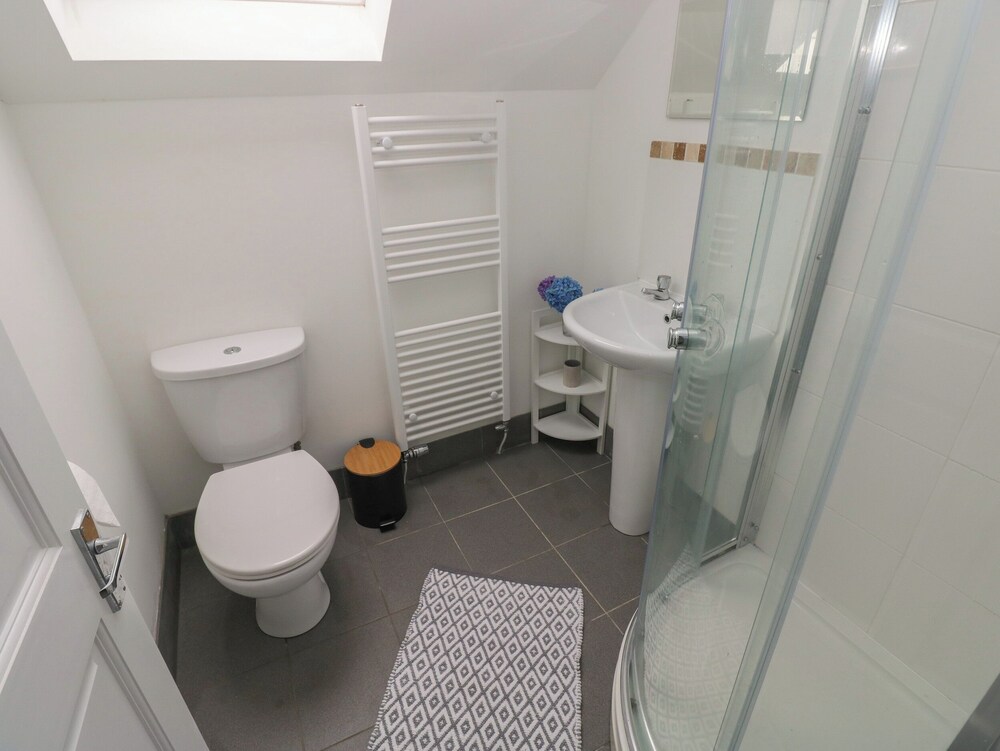The Loft @ Wisteria Cottage
