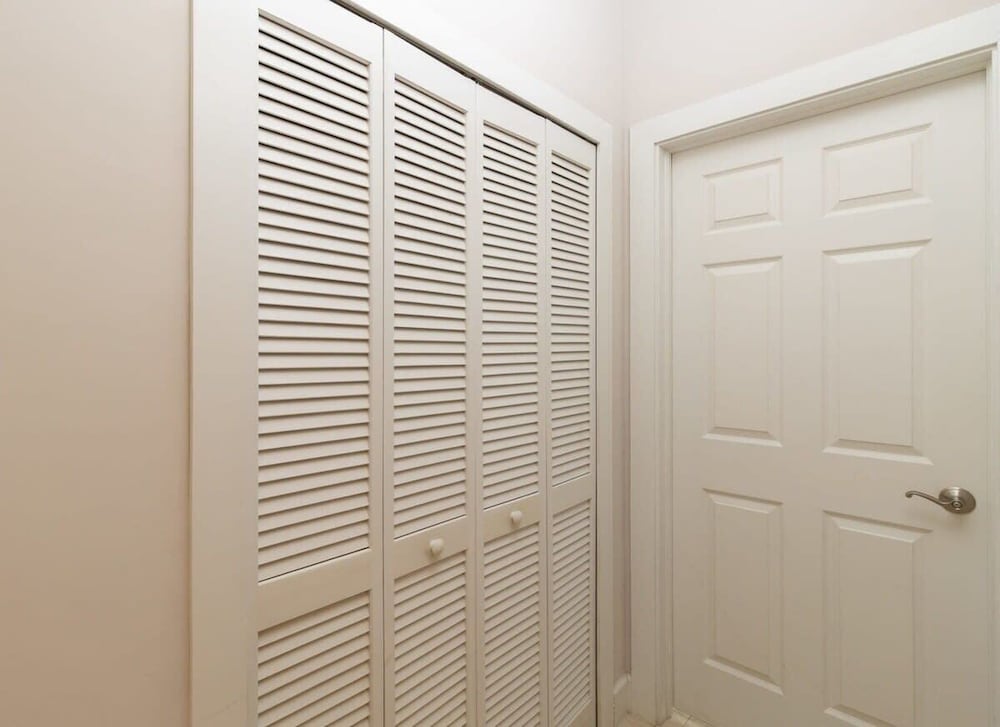 3-Bedroom, 2-Bath Condo Overlooking Pool