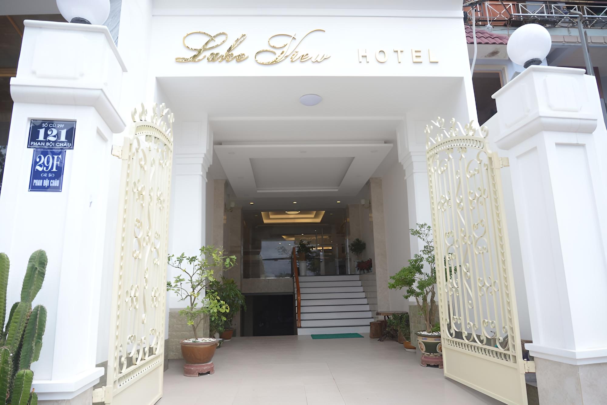 Lake View Hotel