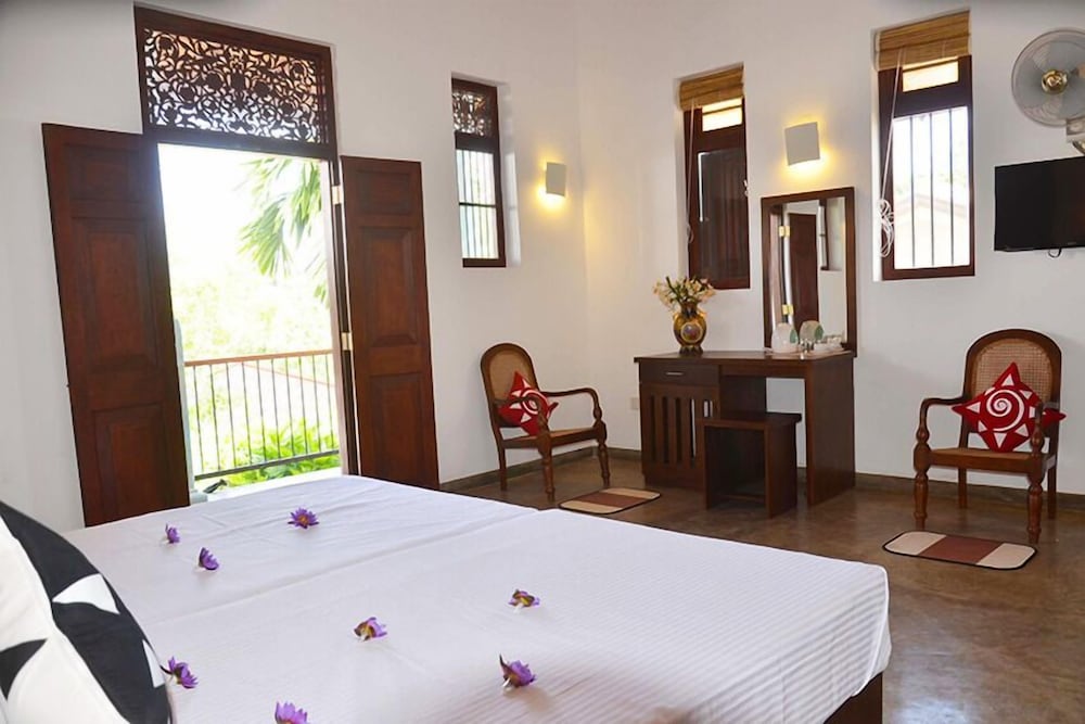Bloomsbury Holiday Resort & Spa