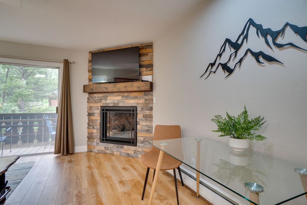 Estes Park Vacation Rental: 1 Mi to National Park - Property Image 1